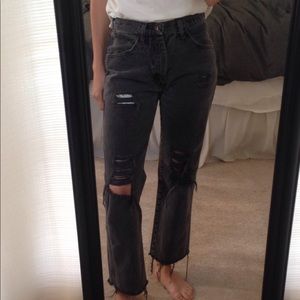 Ripped vintage jeans